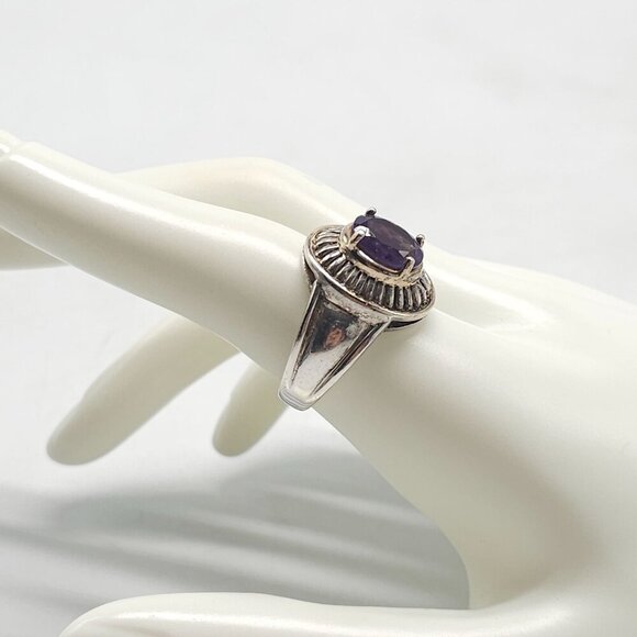 Sterling Silver Ring With Round Amethyst Gemstone Textured Size 9 Vintage - Picture 3 of 8